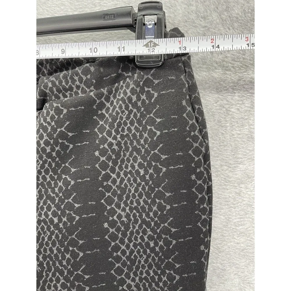 Joie Women's Pullon Pants Snake Print Black Size Small - Image 9