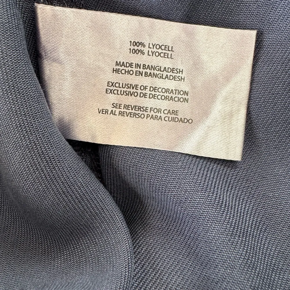 NWT   Tencel Midnight Navy Shorts - Image 5