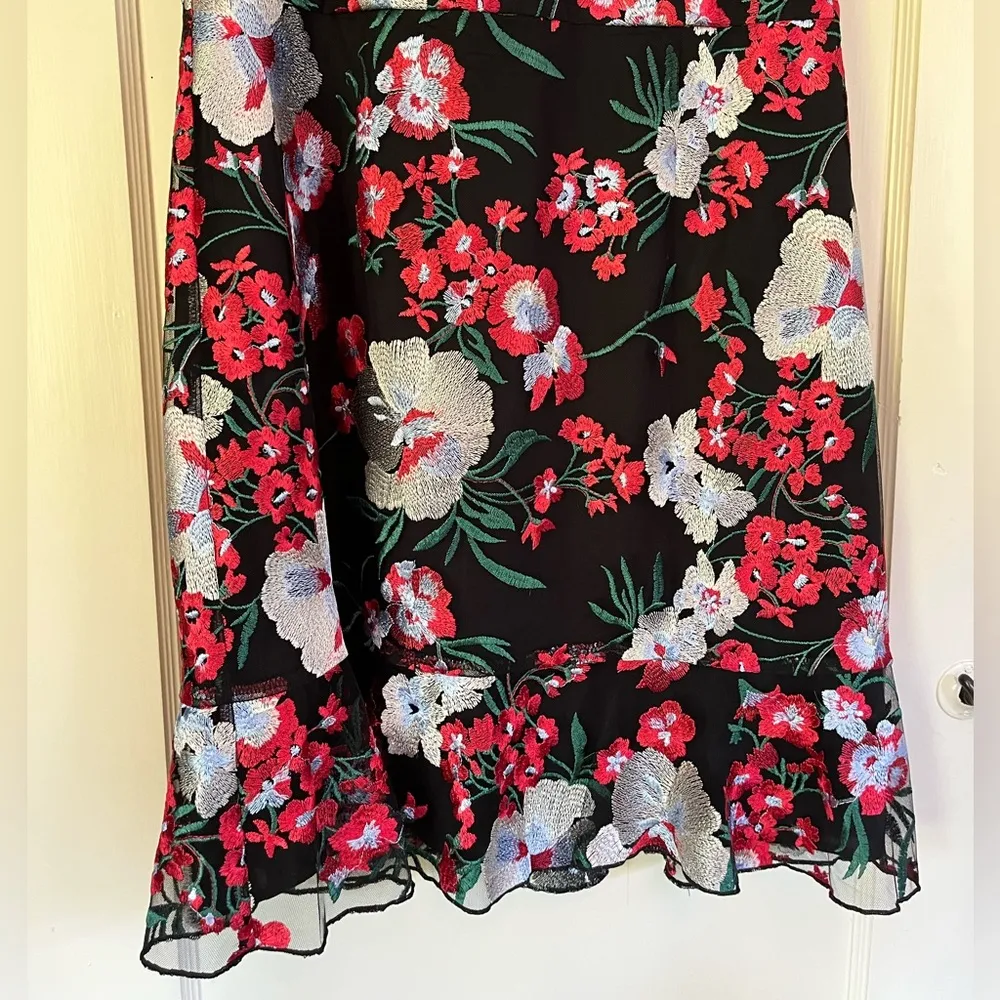 Beautiful Embroidered Donna Morgan dress - Image 6