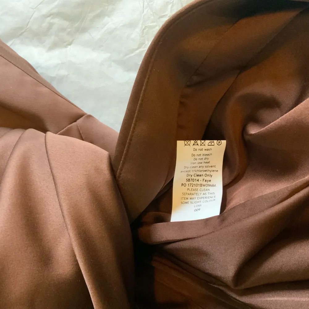 HOUSE OF CB 'Faye' Chocolate Satin Pleated Midi Dress - Image 7