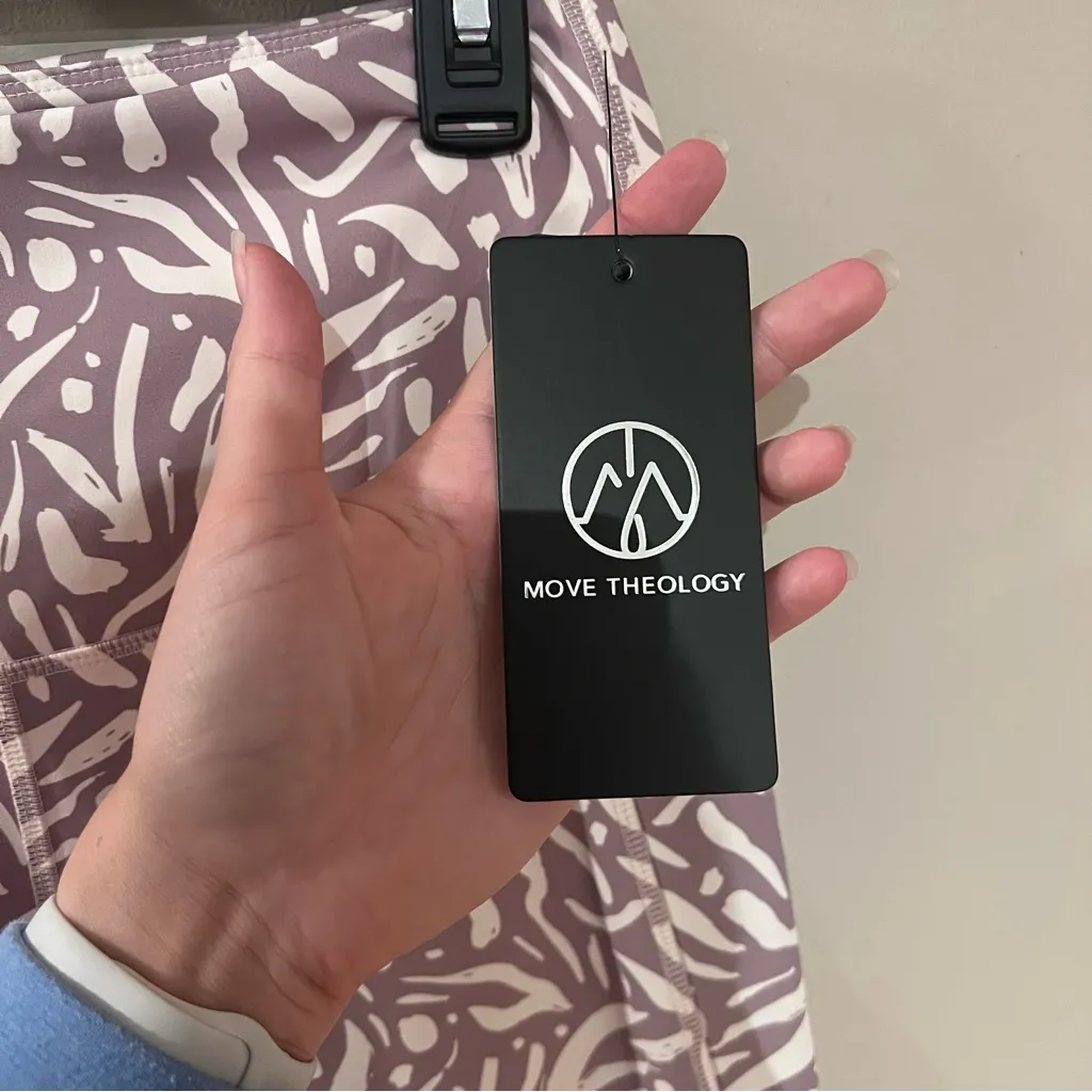 Move Theology Pattern Leggings NWT Size L - Image 5