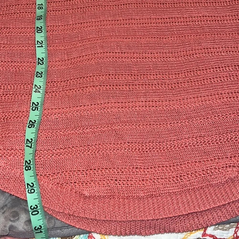 TAHARI medium 100% linen pullover sweater short sleeve open knit blush color - Image 4