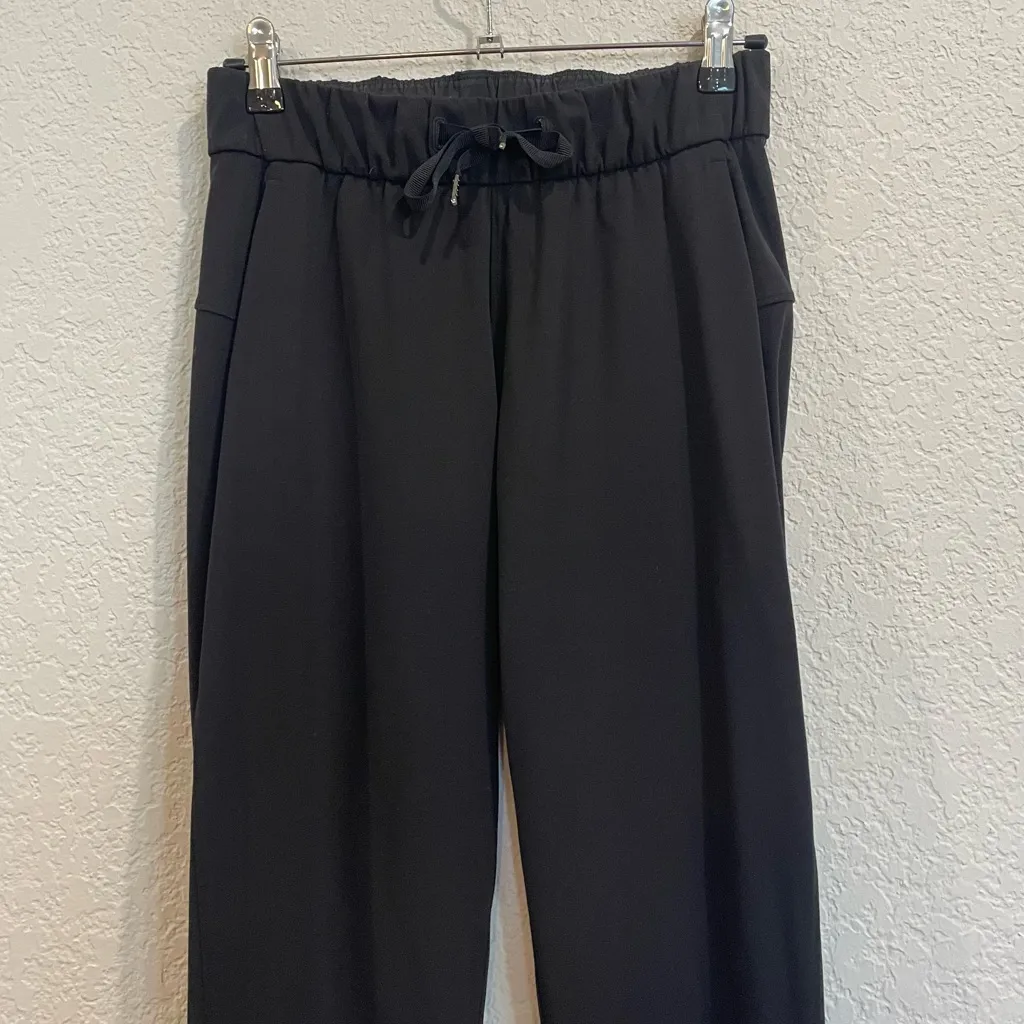 Lululemon On The Fly Pant *28” in Black - Image 6