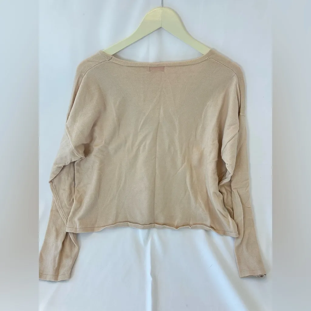 Pink Lilly women’s V-neck cream color large sweater - Image 3