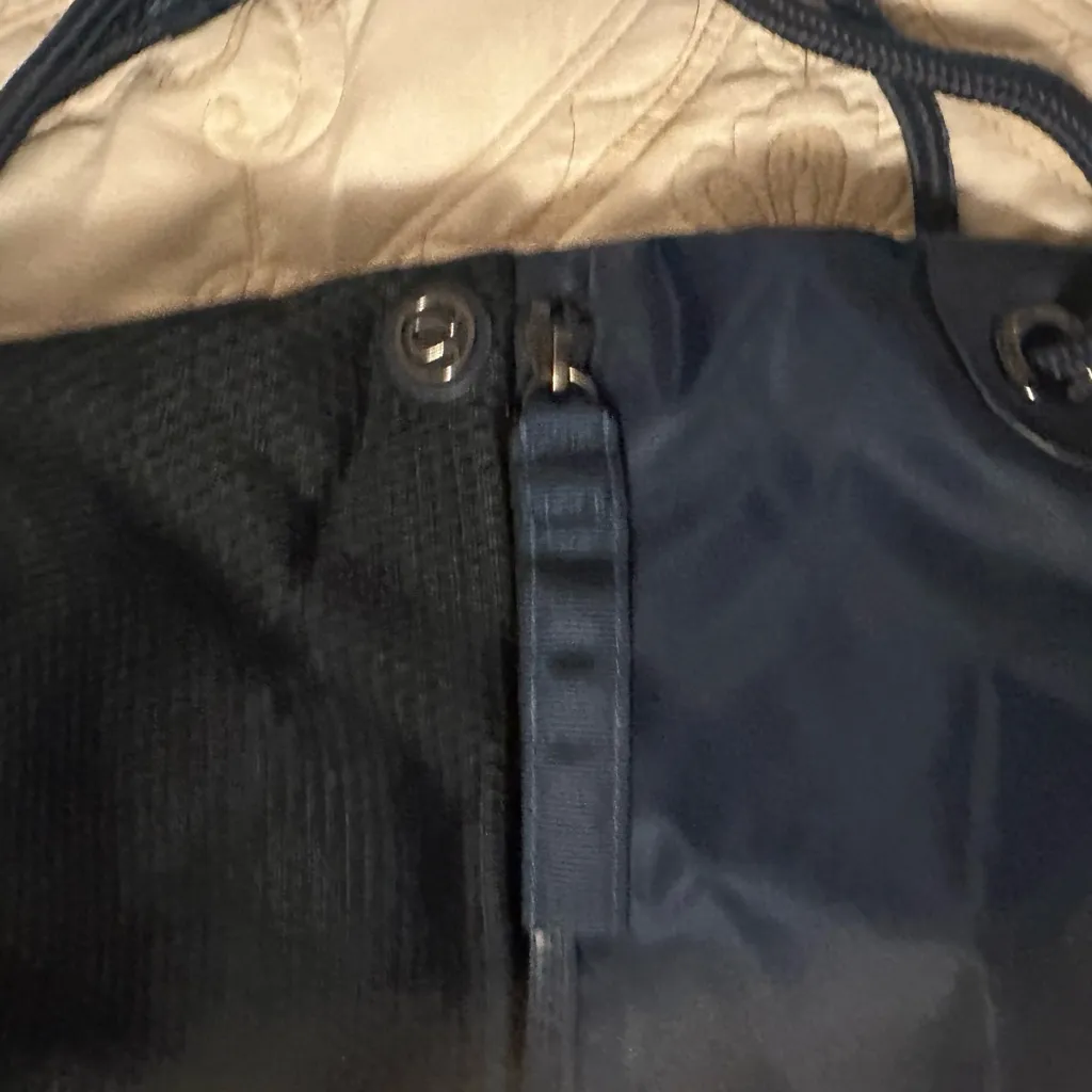 Lululemon  Athletica Navy Mesh Backpack - Image 4