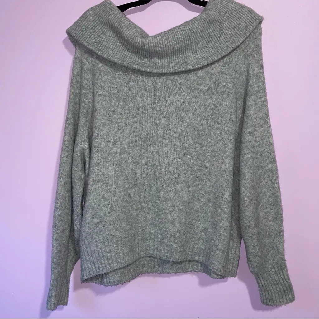 H&M Off Shoulder Cowl Neck Sweater Women S Oversized Cozy Wool Normcore Preppy - Image 6