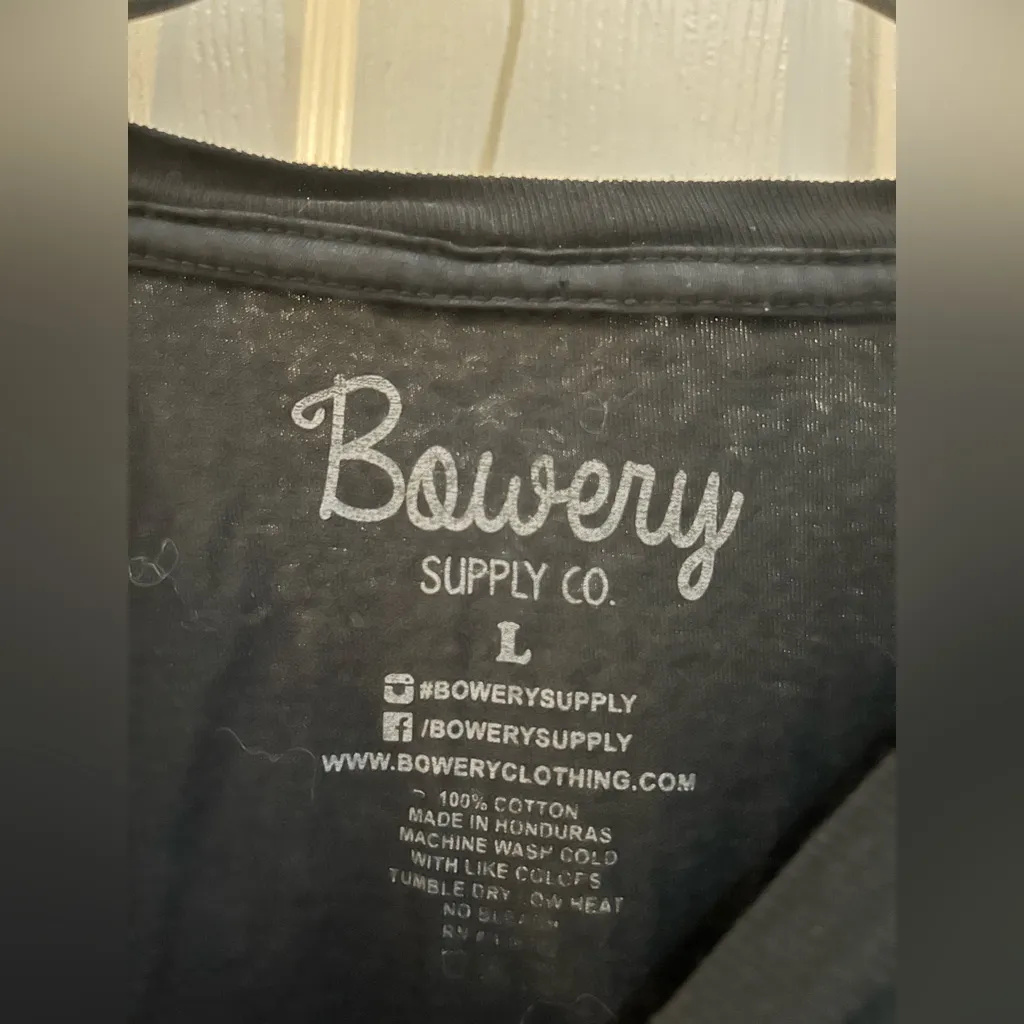 Black Yosemite California Graphic T - Image 3