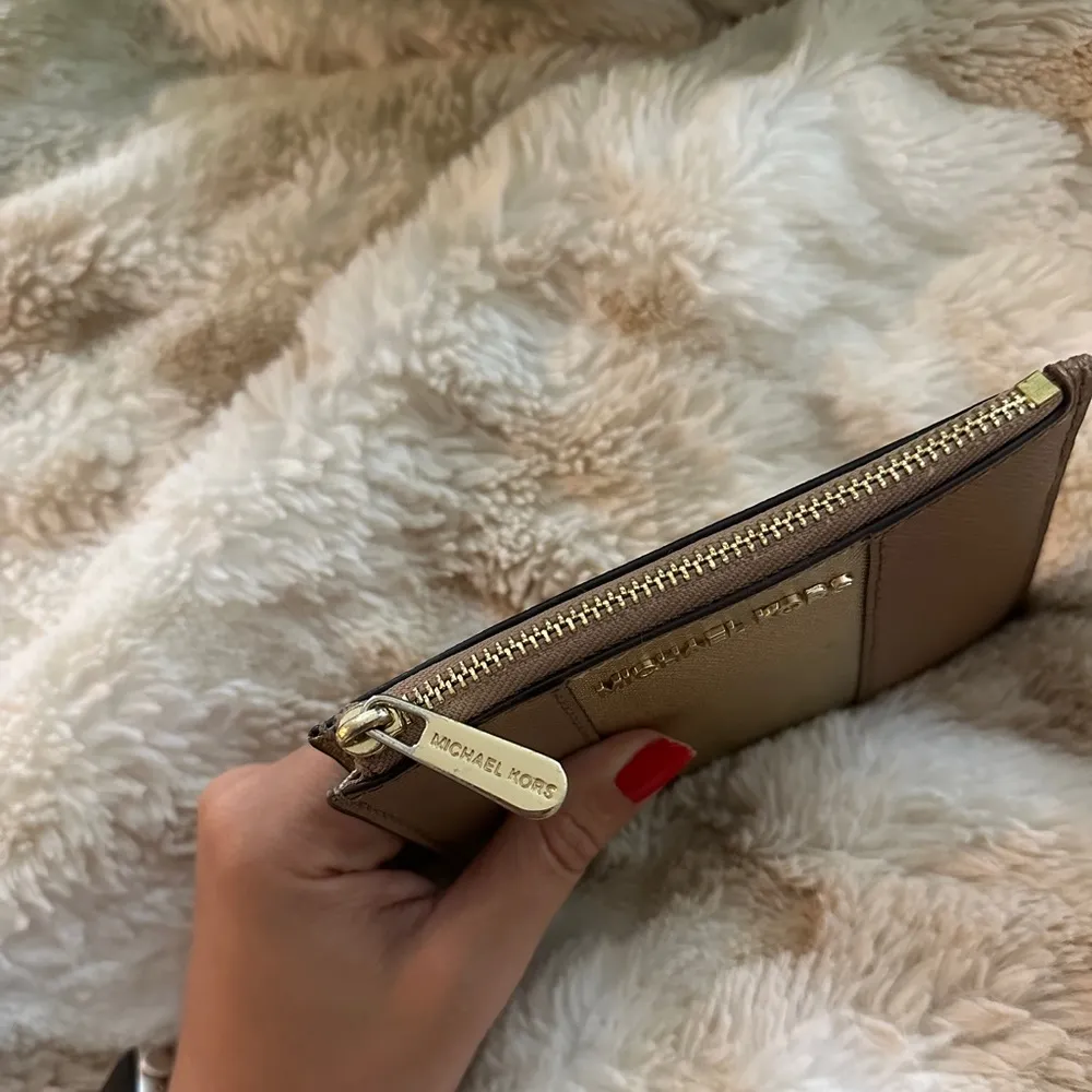 Michael Kors Women's Center Stripe MK TZ Coin Pouch Wallet DK Khaki Gold Leather - Image 6