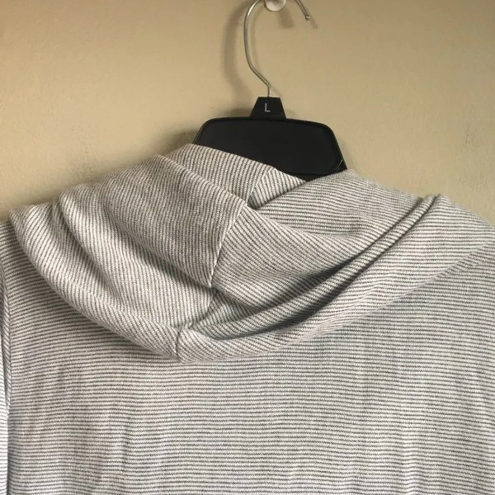 Maison Jules large grey turtleneck top - Image 6