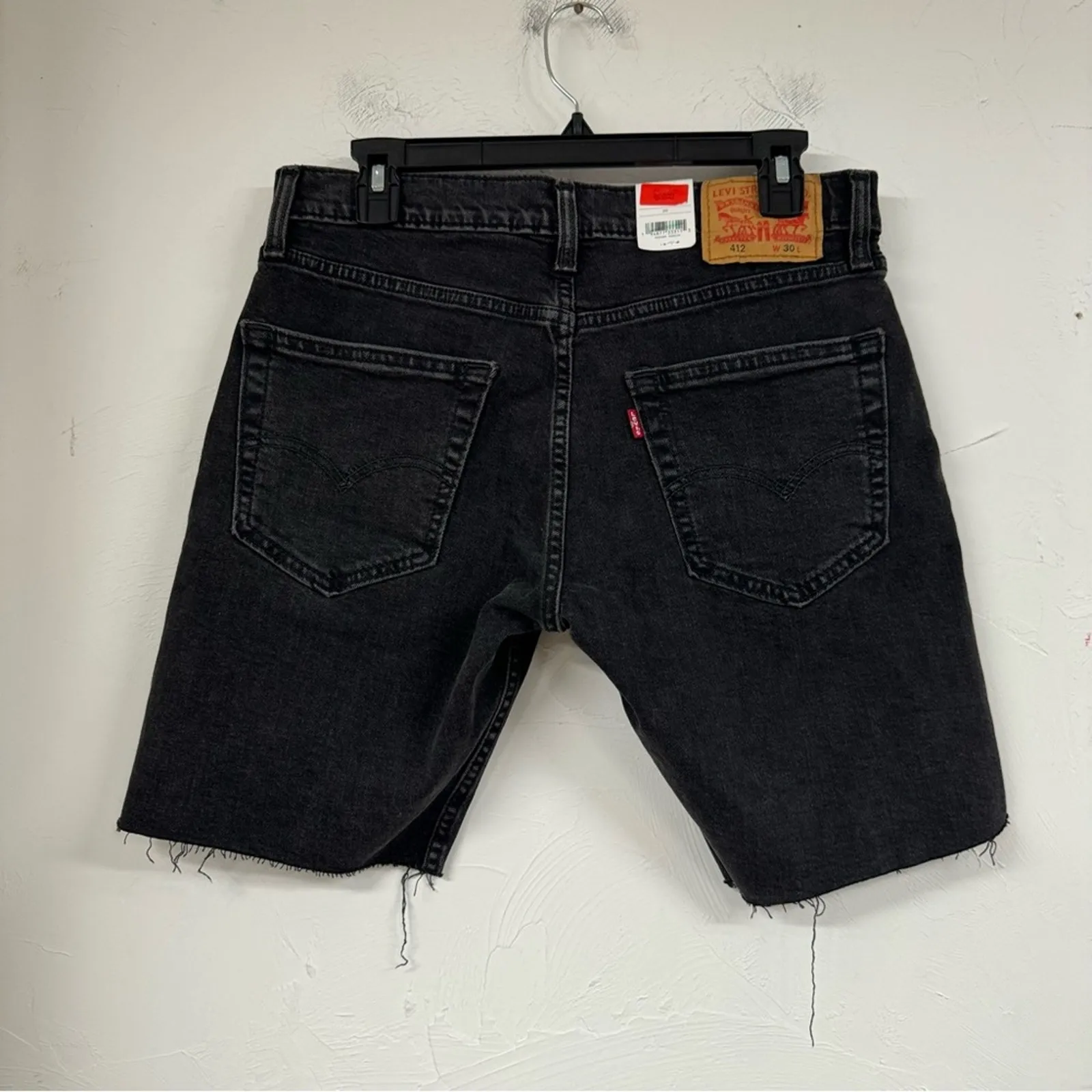 Levi’s Black 412 Slim Shorts Denim Cut Off Bermuda Jean Shorts Womens 30 Modest - Image 7