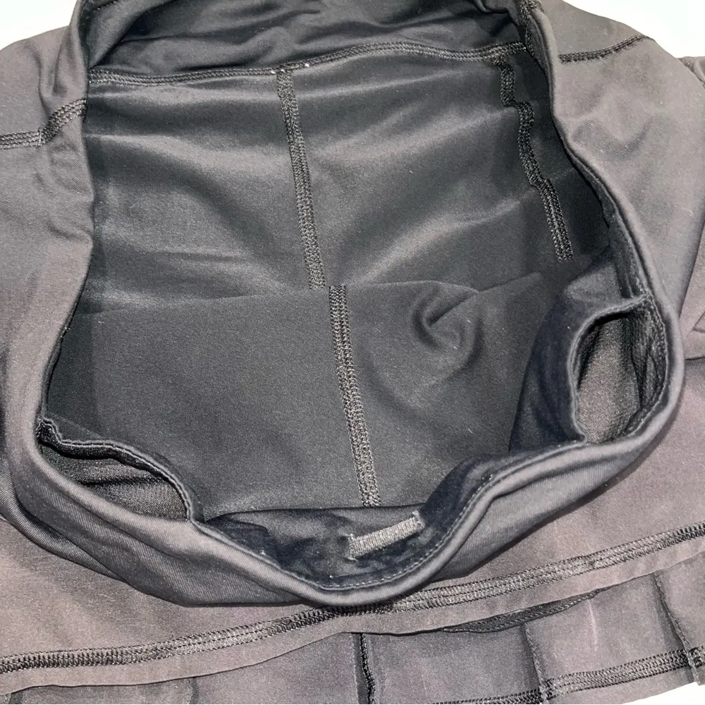 Lululemon Black Pacesetter Skirt Skort size 8 - Image 6