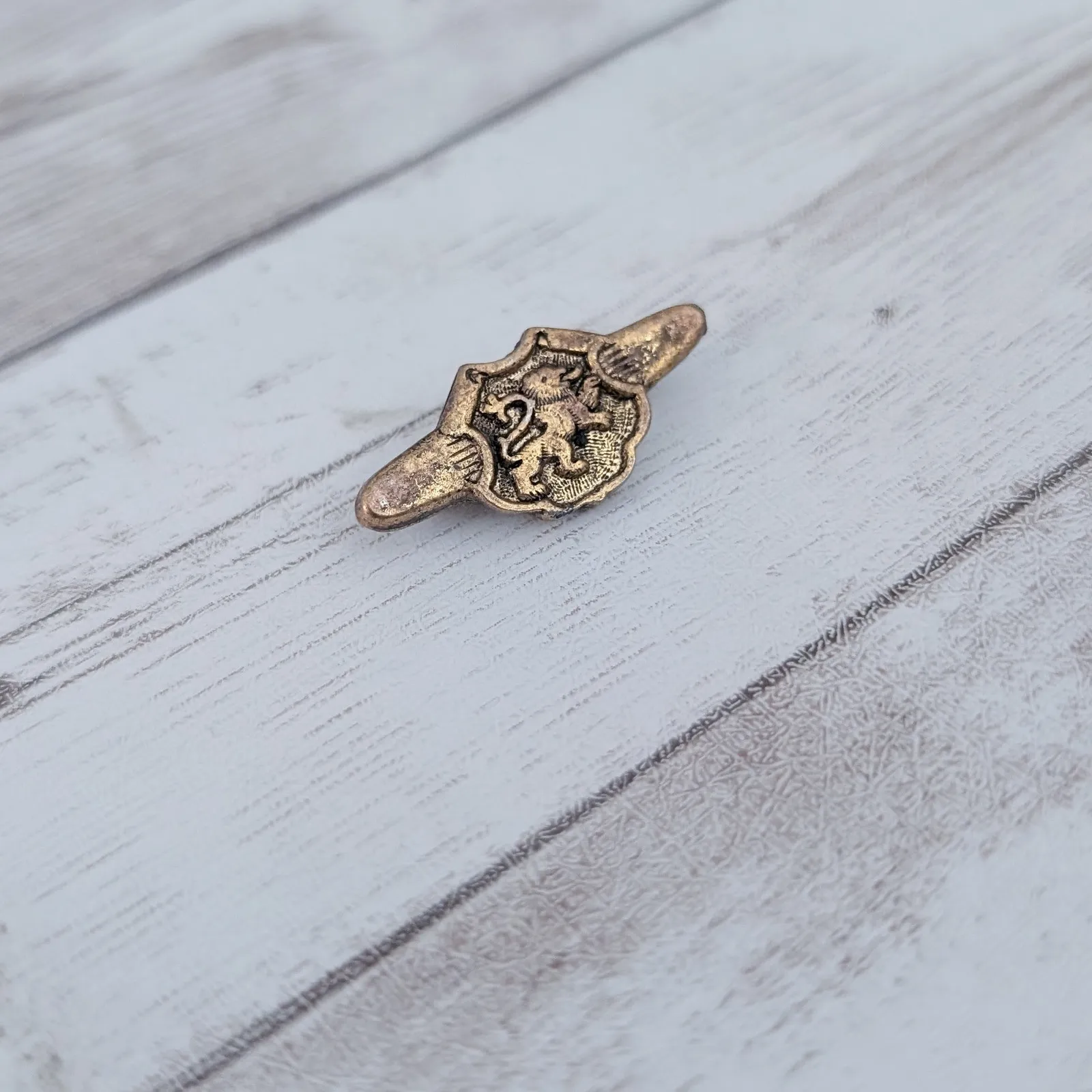 Vintage Pin Griffin? Scottish Lion? Brown - Image 4