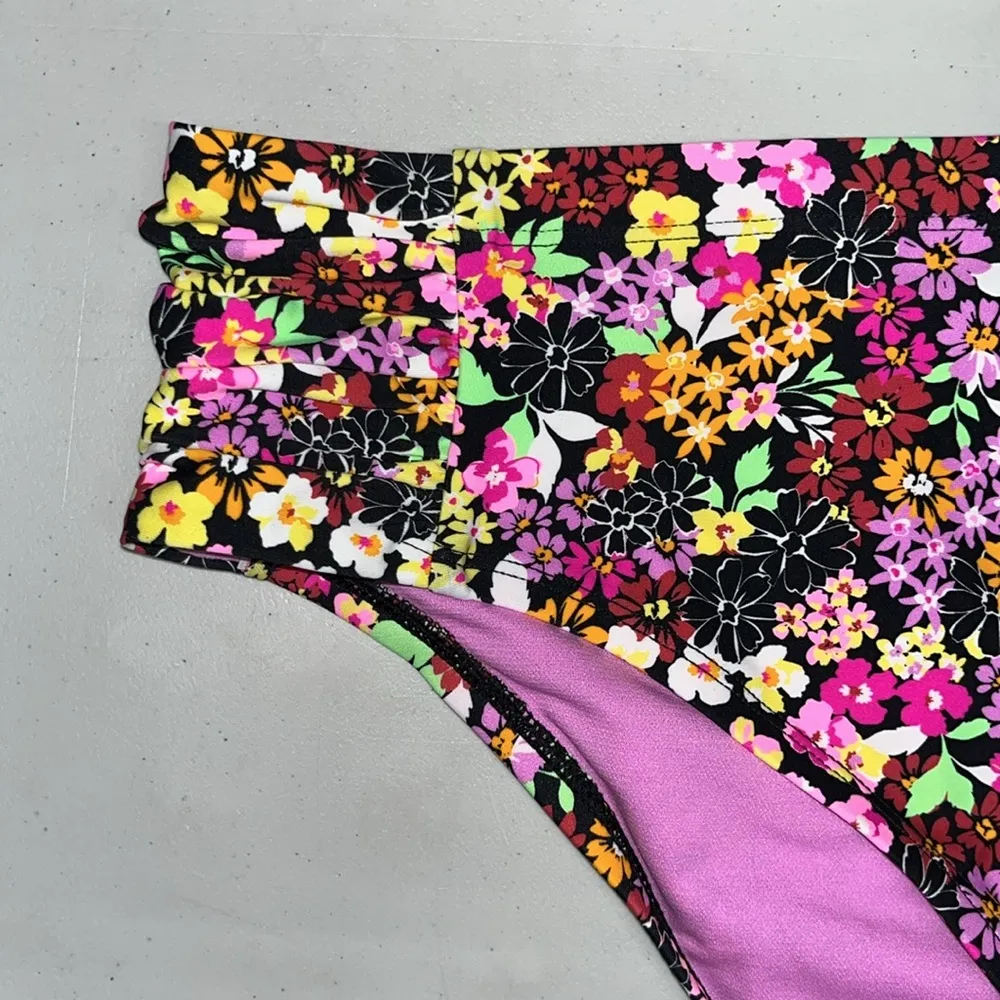 California Waves Plus NWT 3 (22/24) Floral Print Bathing Suit Swim Brief Bottom - Image 3