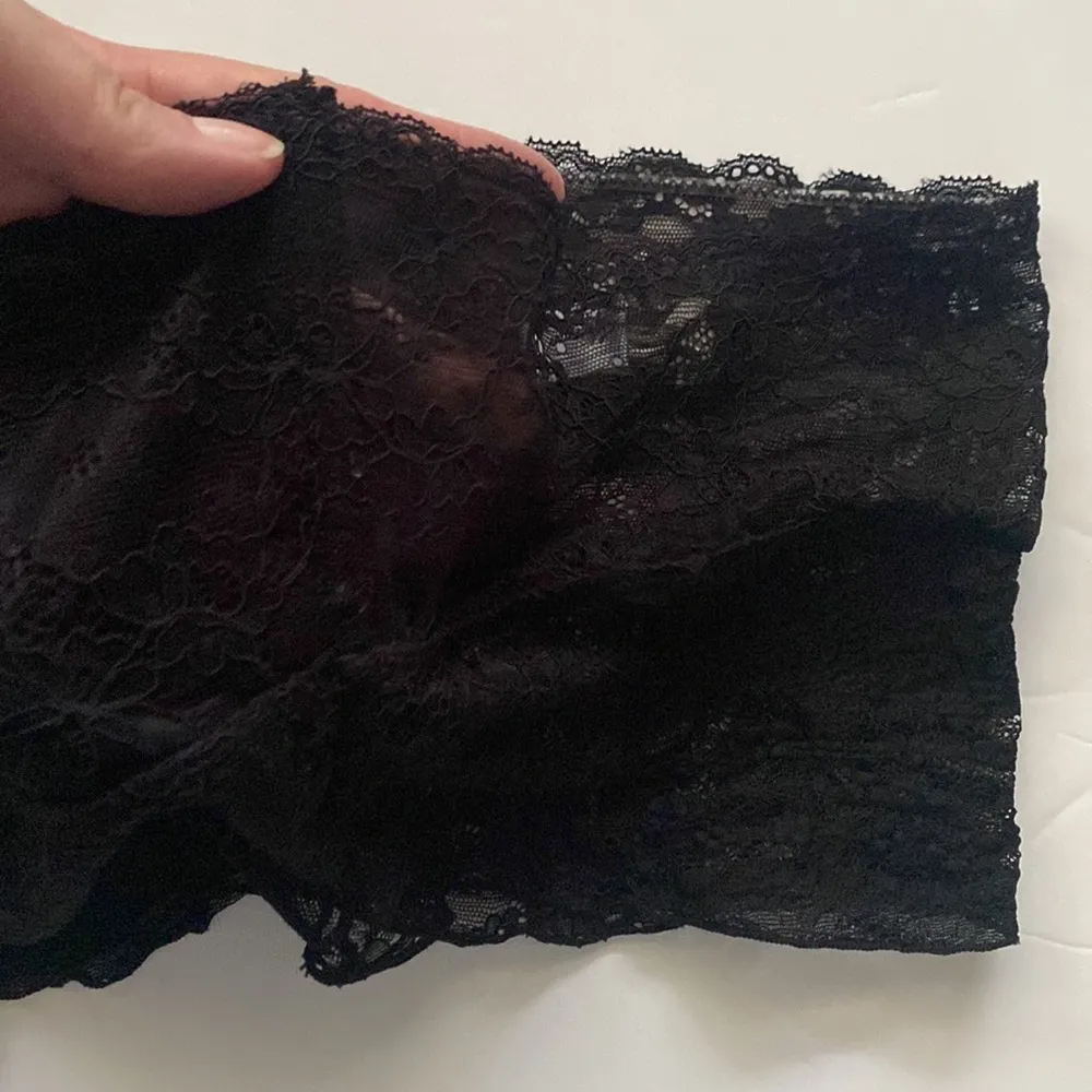 Free People Intimately black strapless lace bralette, size medium - Image 9