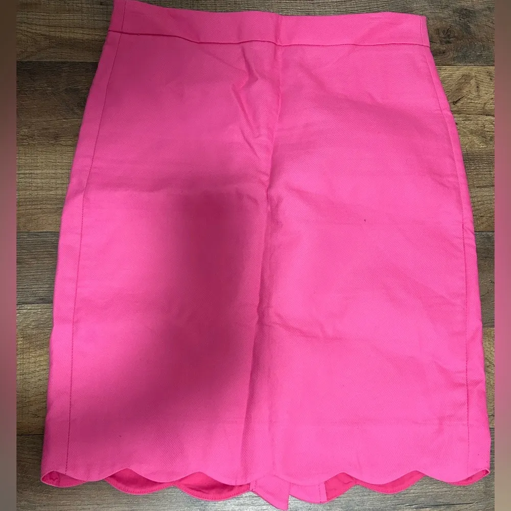 J. Crew Hot Pink Pencil Skirt with Scalloped Hem 100%Cotton - Image 6