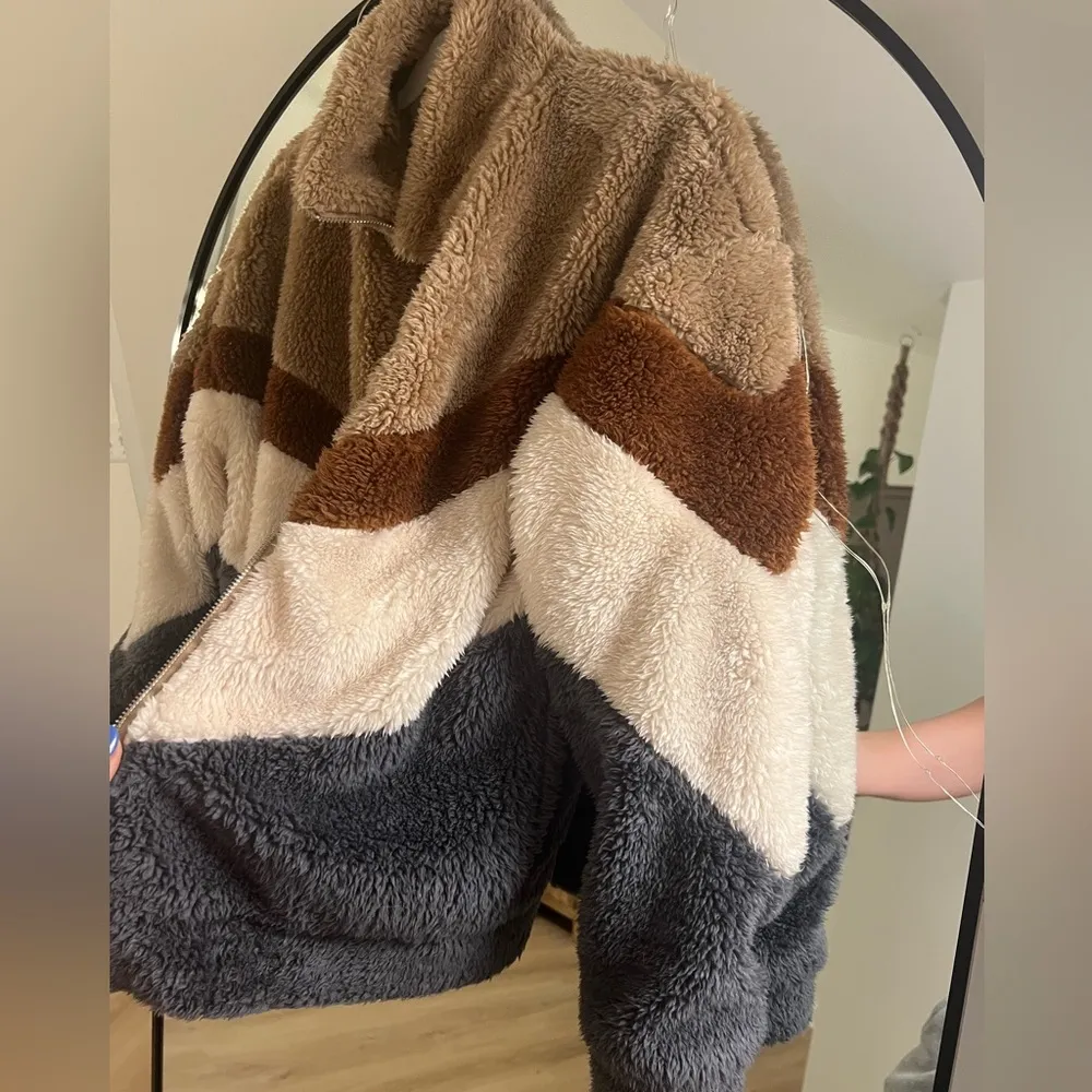 Vici Sherpa bomber jacket - Image 5