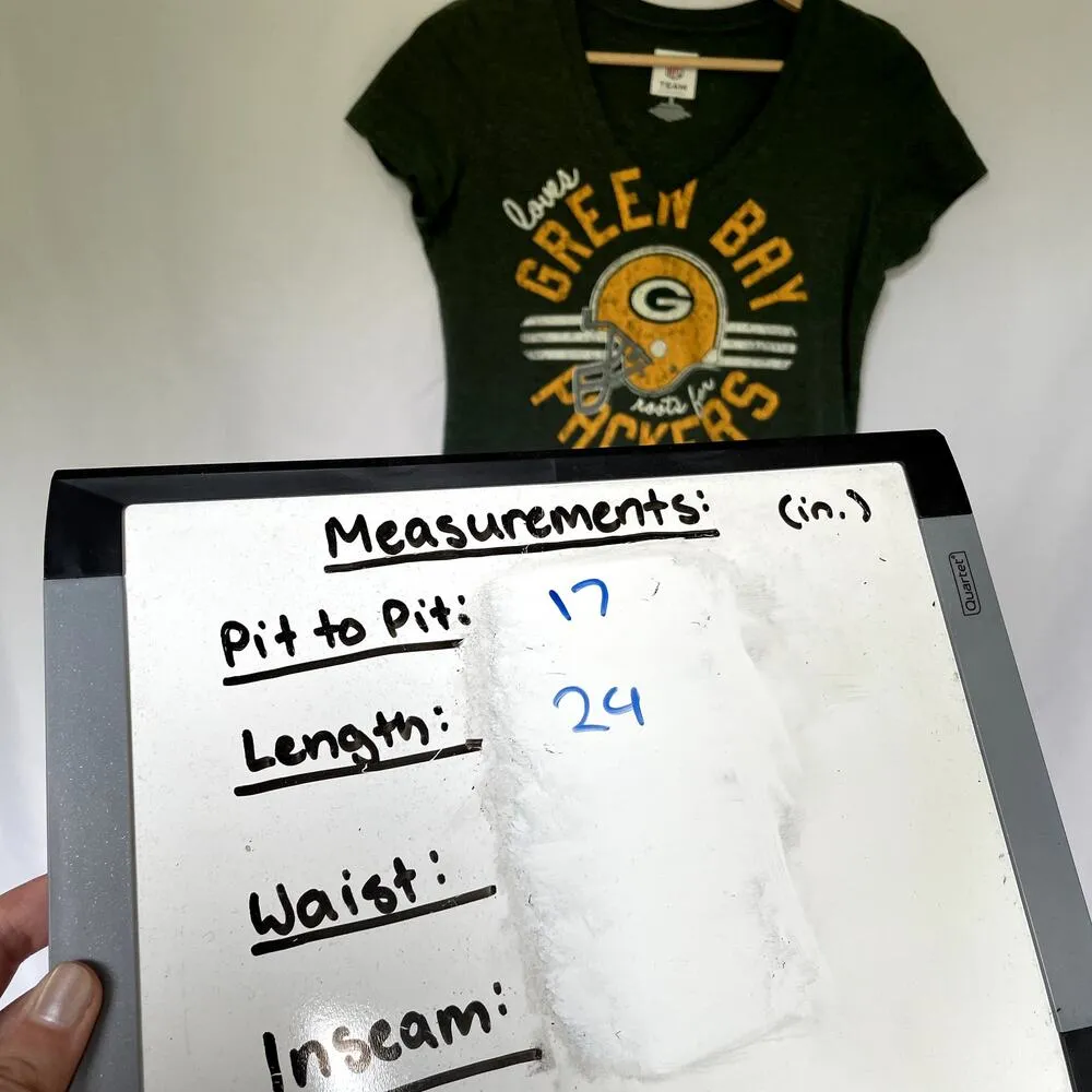 NFL Team Apparel Greenbay Packers women's size small football shirt green v-neck - Image 5