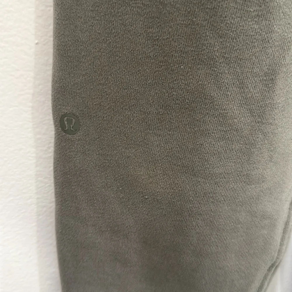 Lululemon Olive Green Sweatpants Joggers Size 4 - Image 7