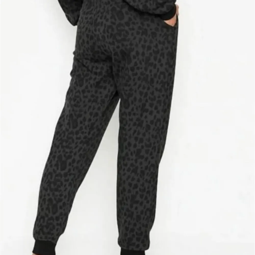 New! Victoria's Secret Cotton High-Rise Fleece Lace-Up Jogger Pants leopard,  XL - Image 3