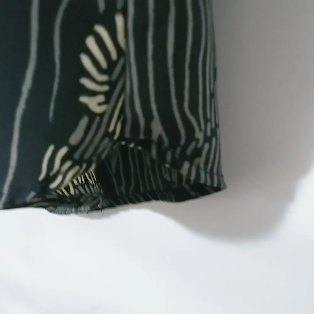 Dodi Fashion M Vintage Black Creme Top Size M - Image 6