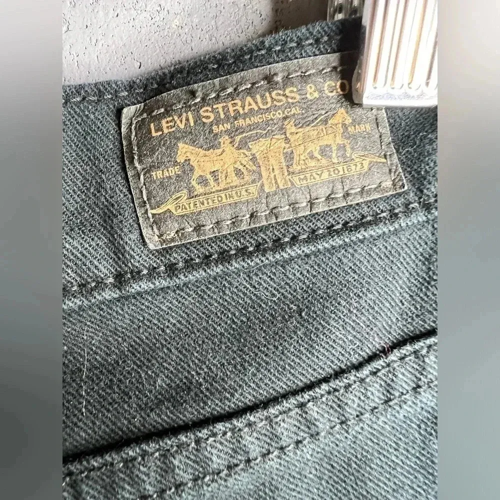 Levis 505 Jeans Womens 6 short Black Straight Leg Mid Rise 5 Pocket Denim - Image 5