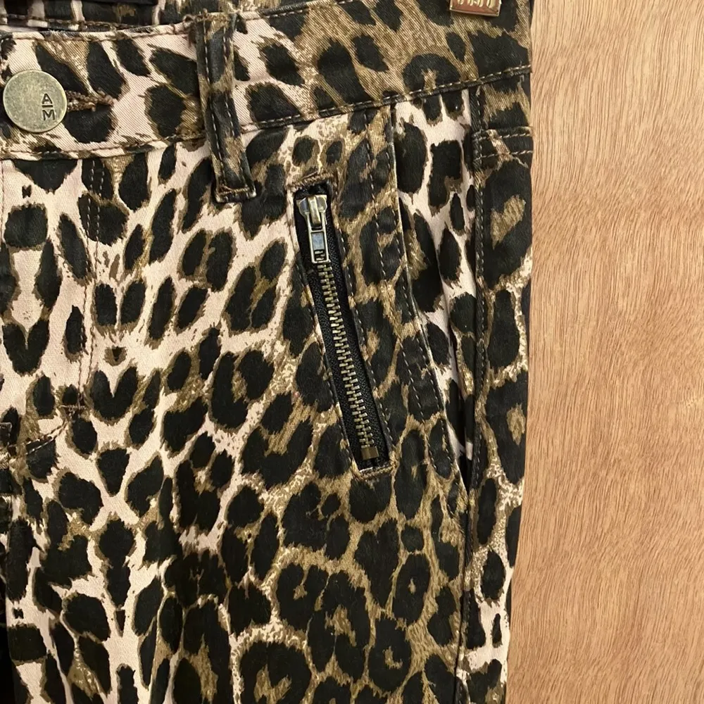 Ashley Mason cheetah print skinny pants size 3/26 - Image 5