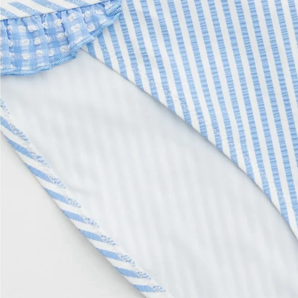 50A.- Aerie Seersucker Stripped Ruffle Bikini Bottom. Blue - Image 5