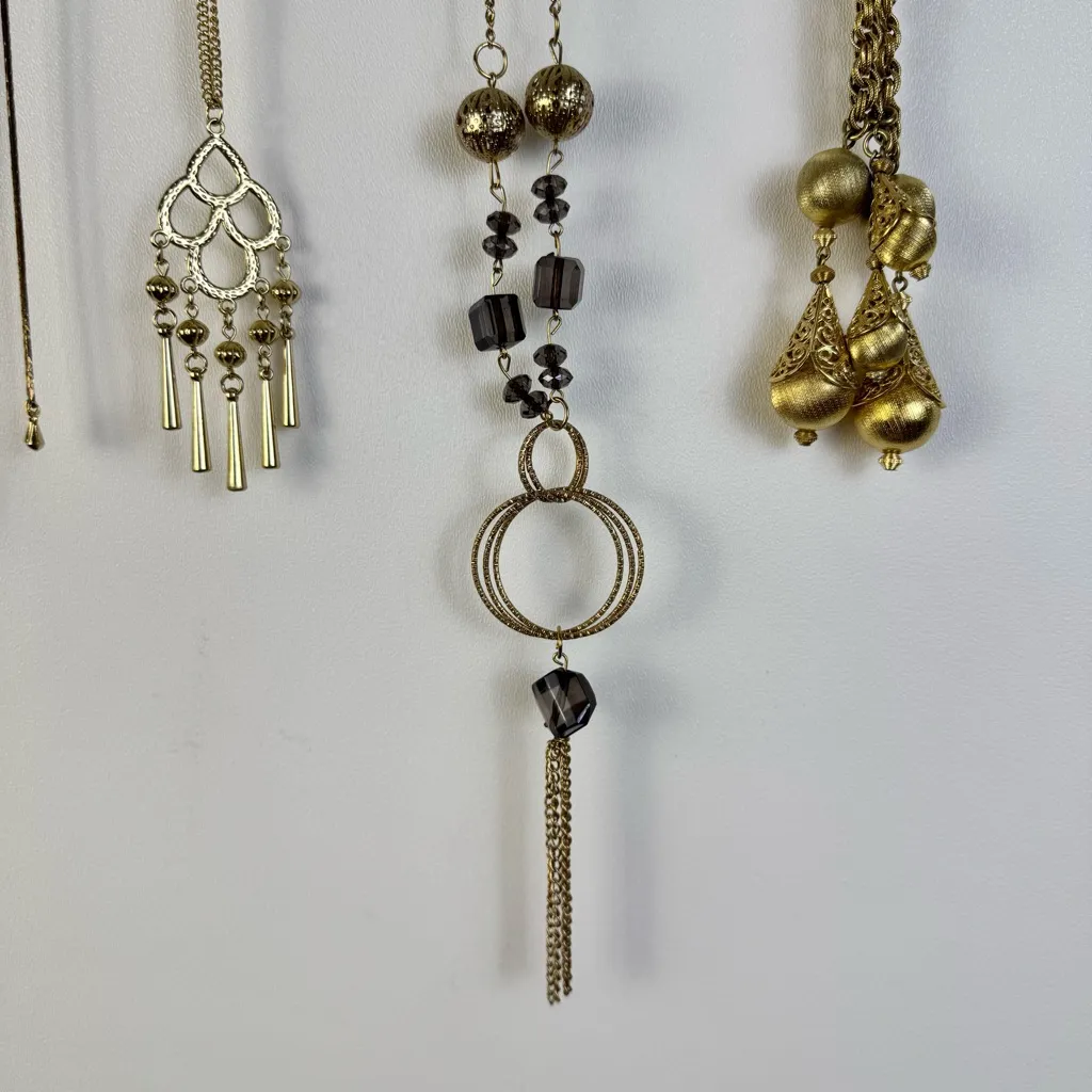 Gold Tone Lot Set of 5 Costume Jewelry Necklaces Bundle - Image 13