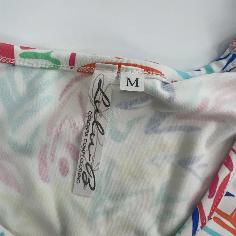 Lulu B Tropical Brushstrokes UPF Top Sz M Size M - Image 3