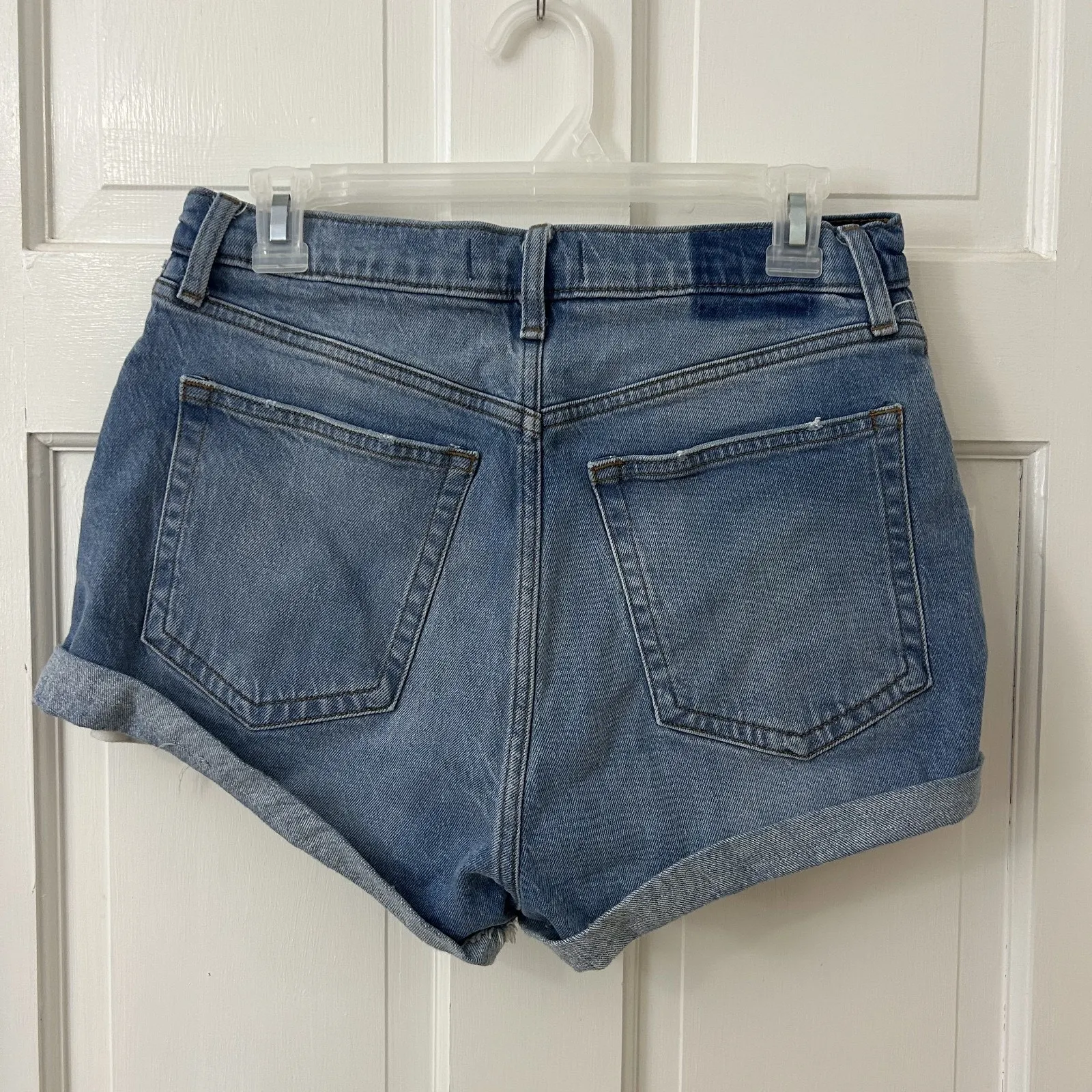 Abercrombie & Fitch Denim High Rise Mom Shorts Curve Love Sz 29 (8) Raw Hem‎ - Image 2