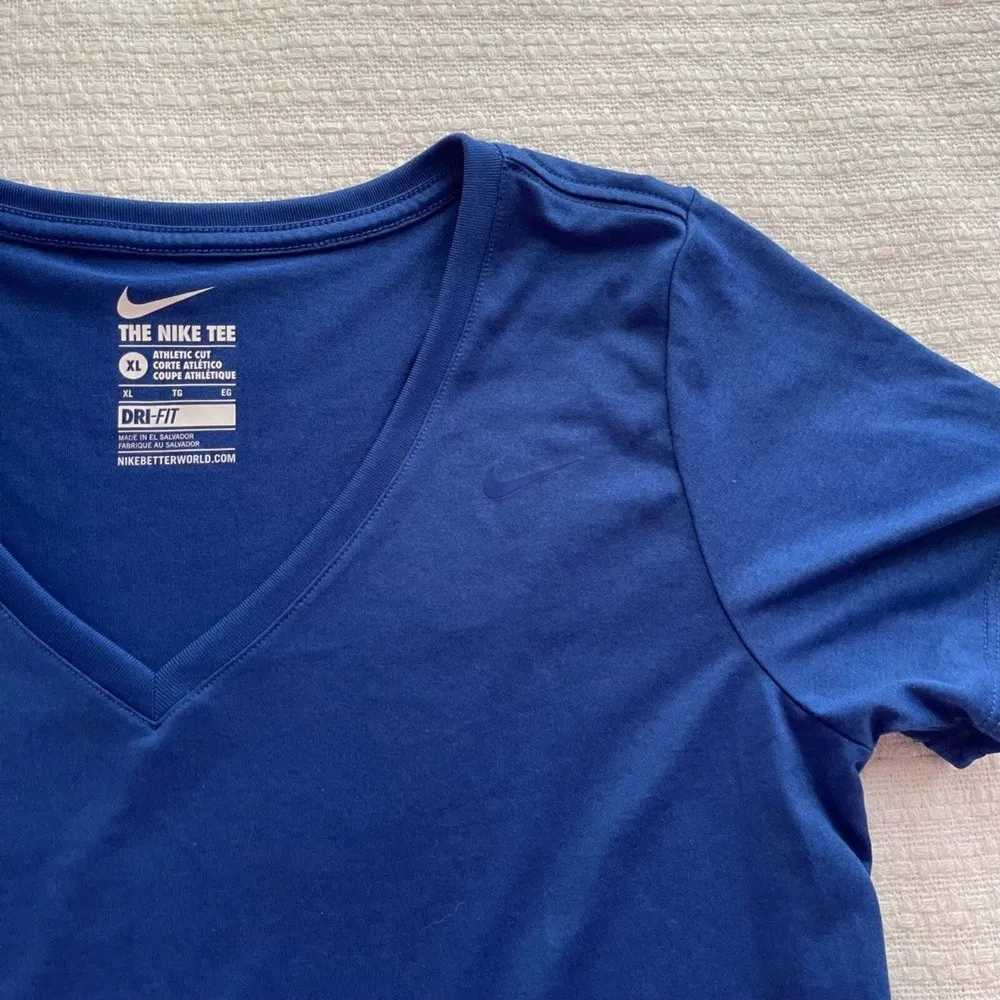 XL Nike Blue Athletic Cut V-Neck DriFit T-Shirt - Image 3