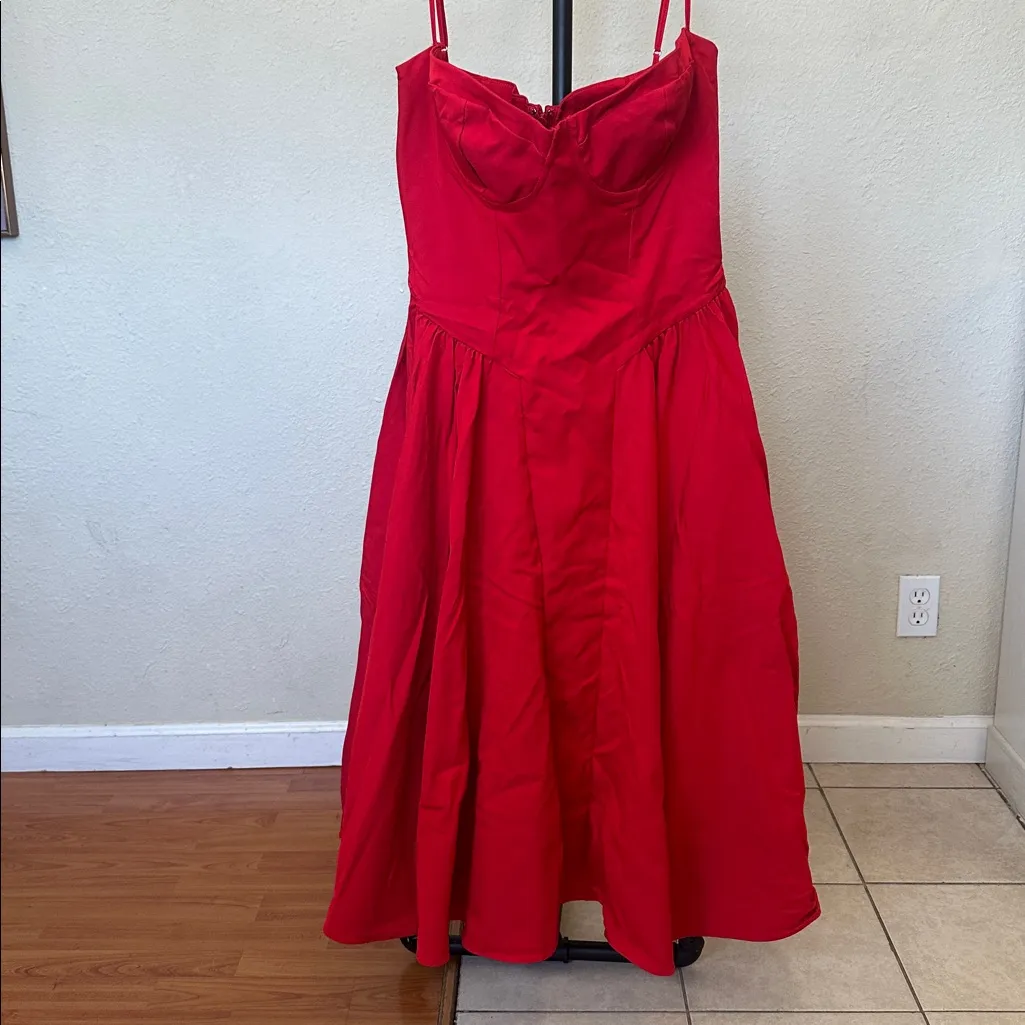 House‎ of CB Samaria Red Gathered Midi dress size XL D-DD NWOT - Image 7