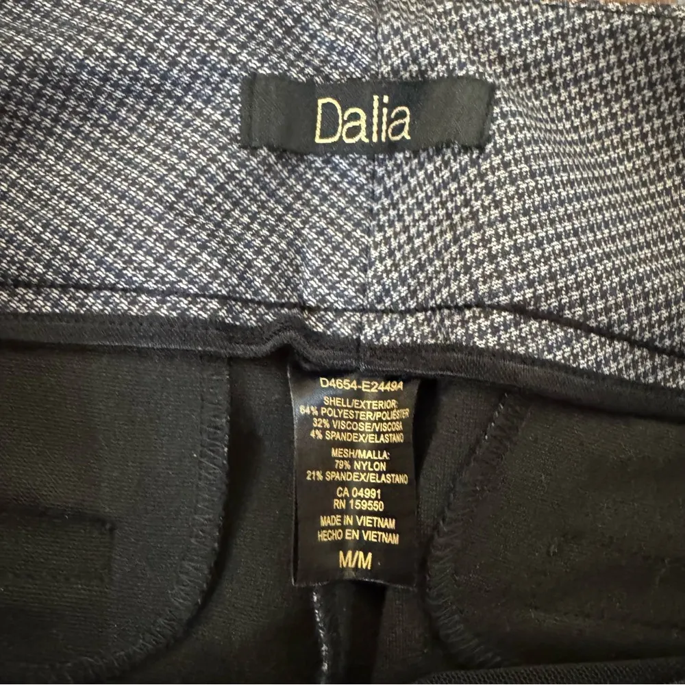 DALIA pull on ponte pants, size M, NWT Brown Size M - Image 5