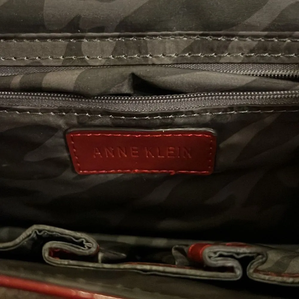 Anne Klein good strap purse - Image 6