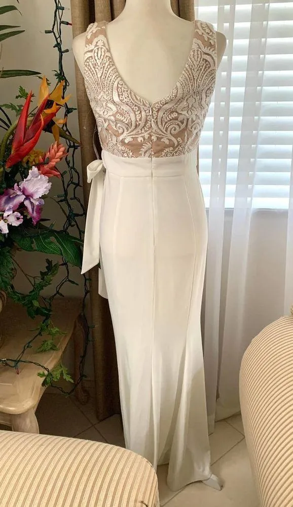 R & M Richards 3/$15  Embroidered Gown in Nude/Ivory *Small Stains* - Image 5