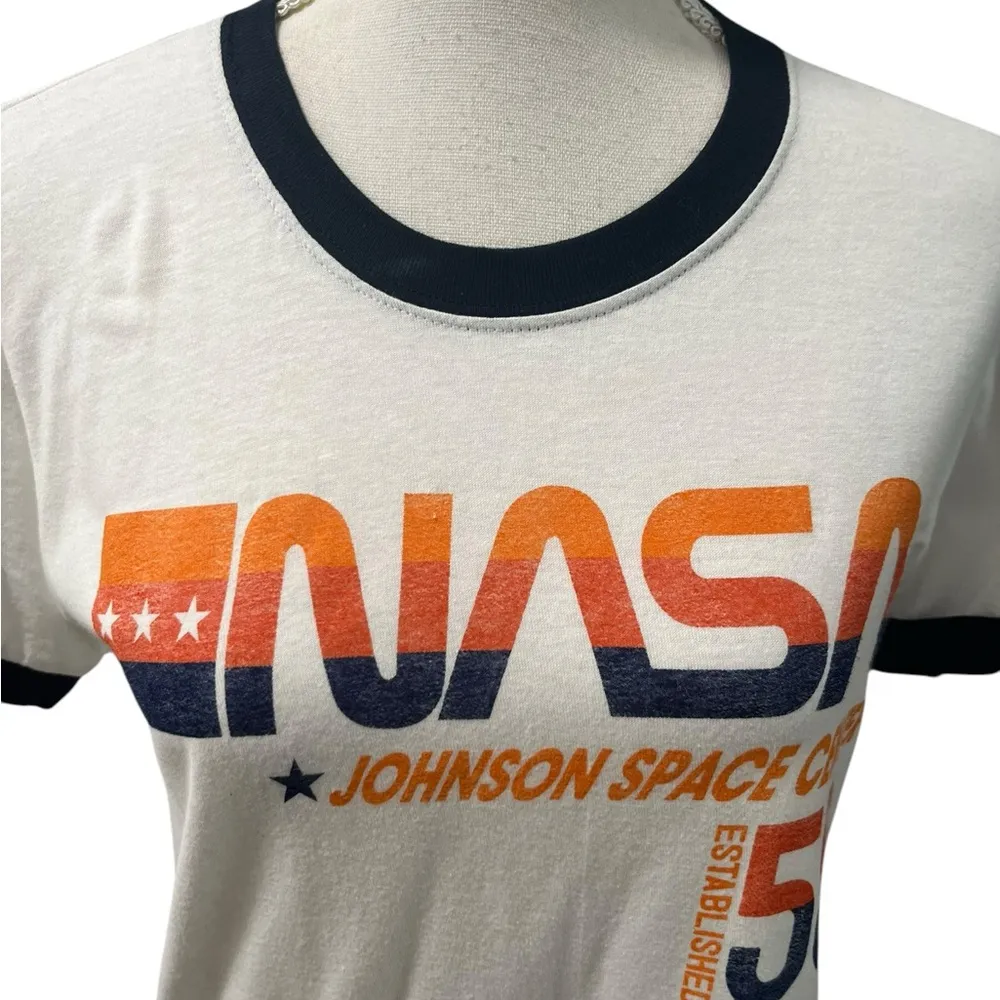 NWT NASA Johnson Space Center Crew Neck Short Sleeve T Shirt Unisex S - Image 3