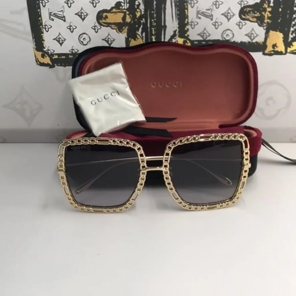 New Authentic Gucci Sunglasses Women's GG1033S 002 Gold Necklace Chain 57-21-215 - Image 4