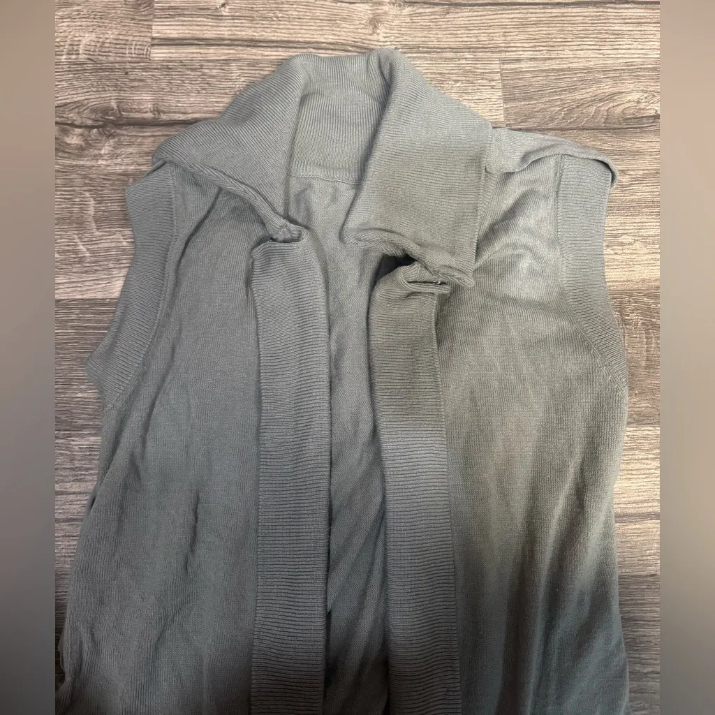 Arden B Gray Knit Cardigan - Image 2