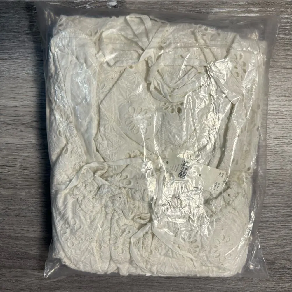 Anthropologie Pilcro Puff Sleeve Eyelet Romper White NEW - Image 4