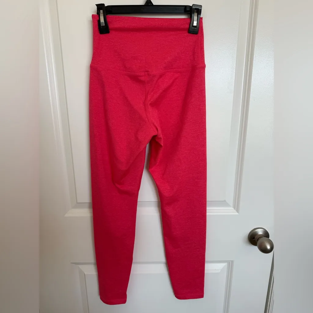 NWOT Quince Ultra-Soft High-Rise Legging Small - Image 4