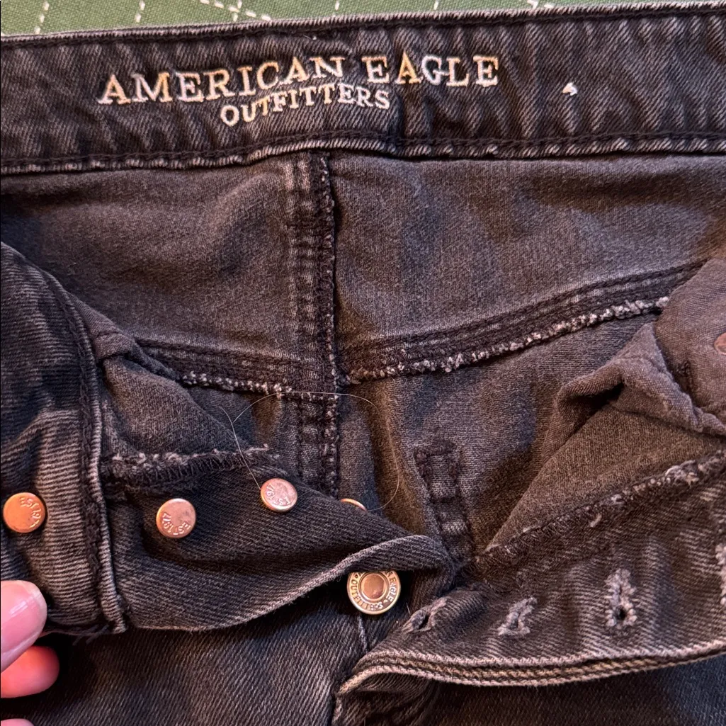 American Eagle Black Denim Skirt Distressed Size 0 - Image 5