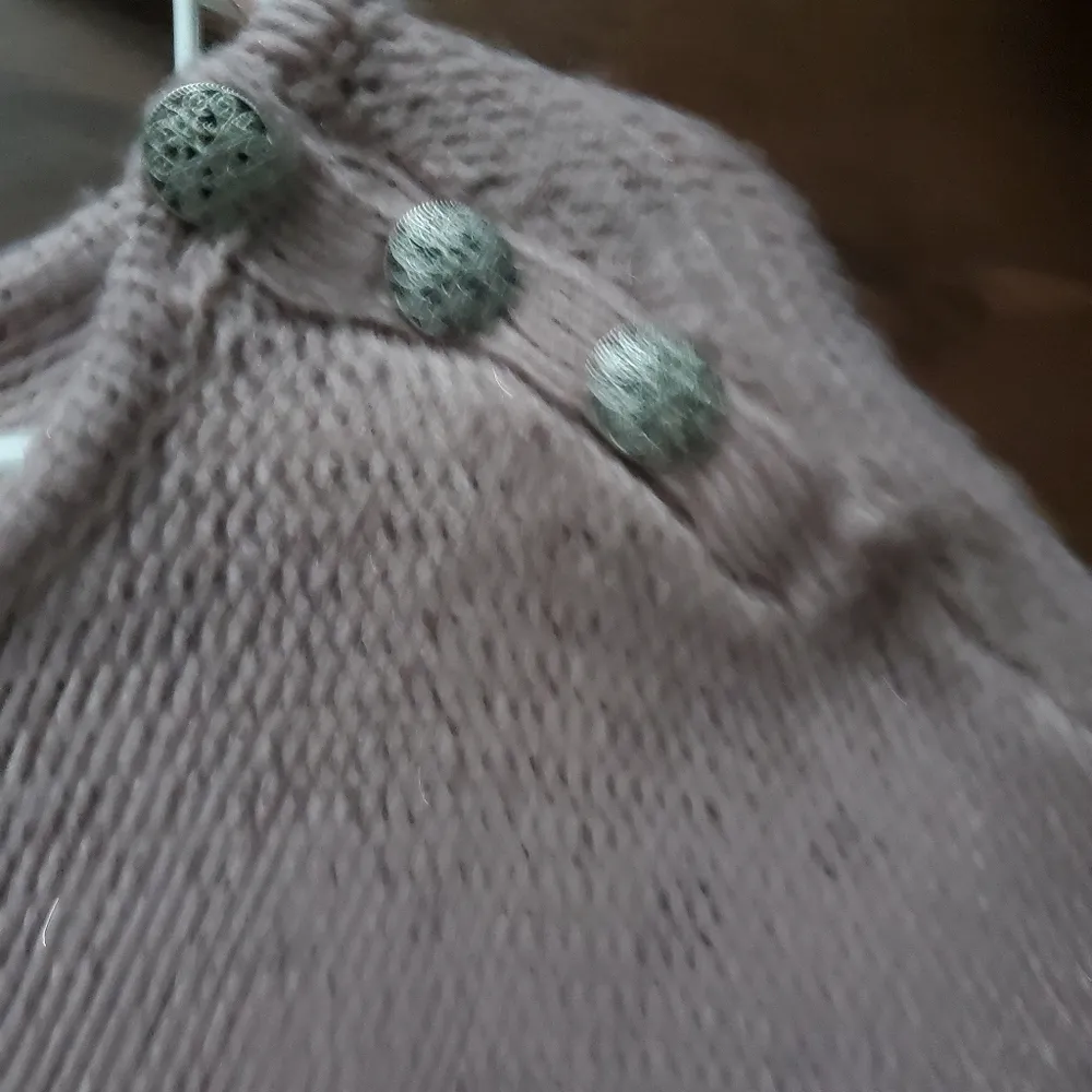 Jennifer Lopez Cable Knit Sweater - Taupe - Image 2