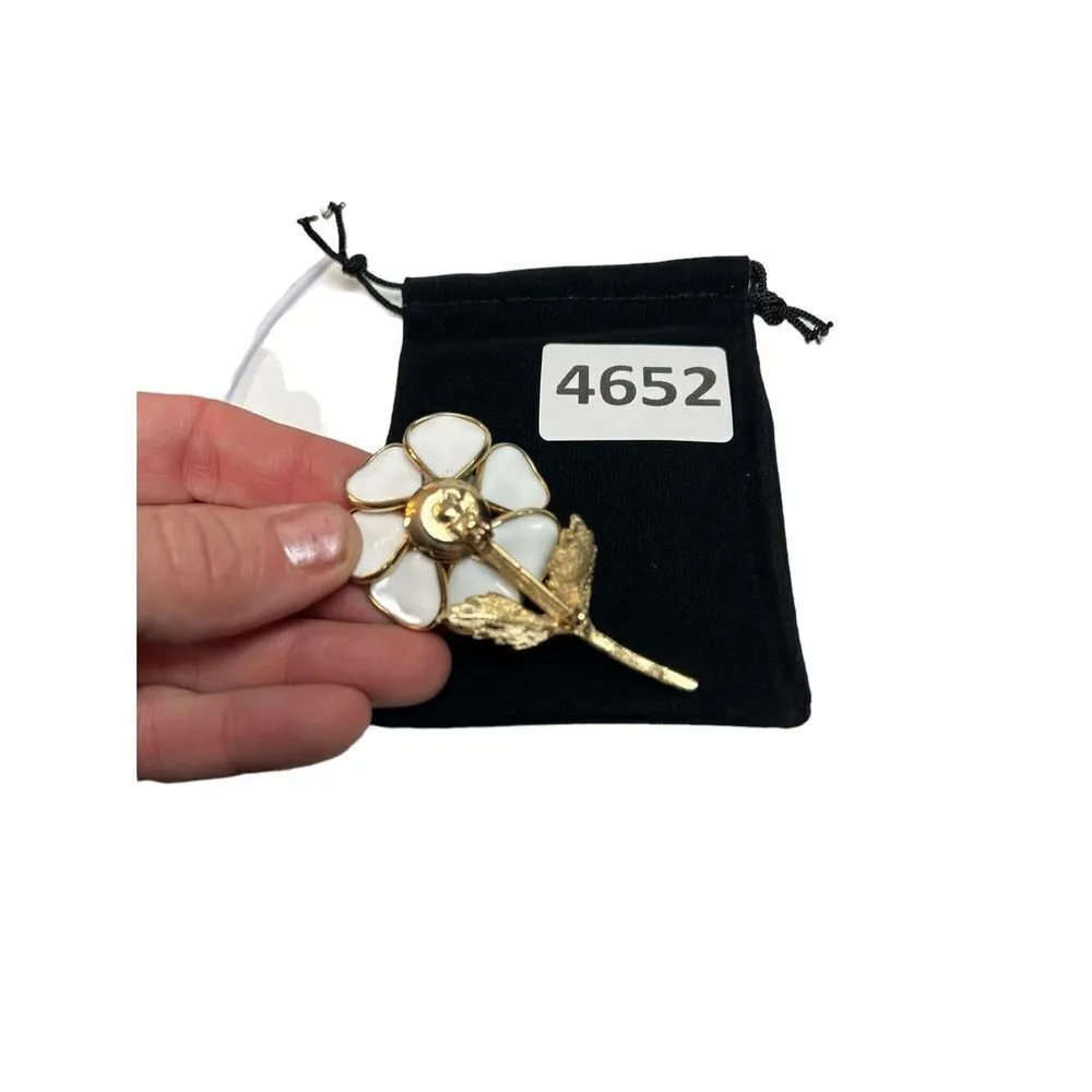 White Poured Glass Flower Brooch On Stem Accented With Leaves Circa 1950 Collect Gold - Image 7