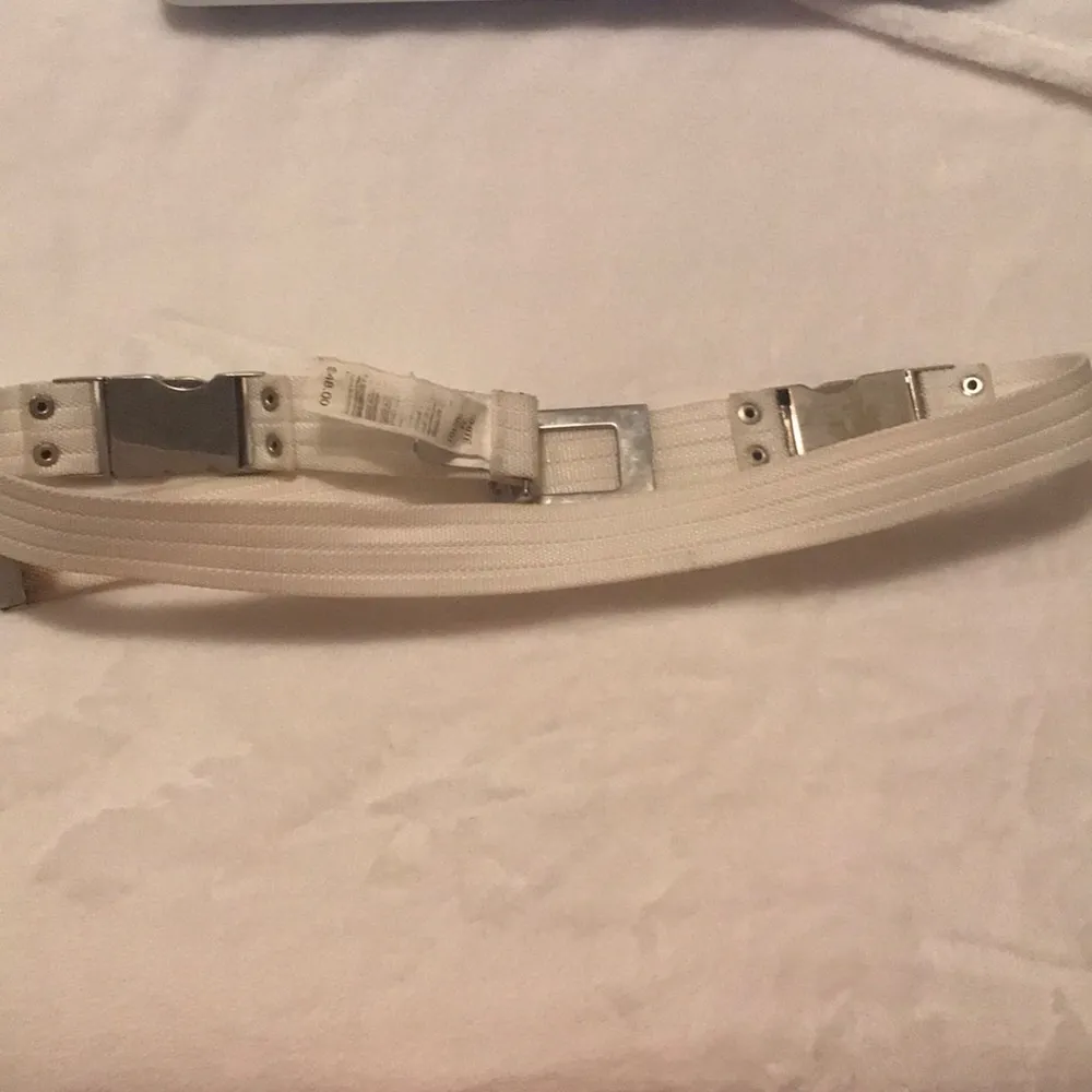 Armani Exchange White Silver Buckle Belt - Image 6