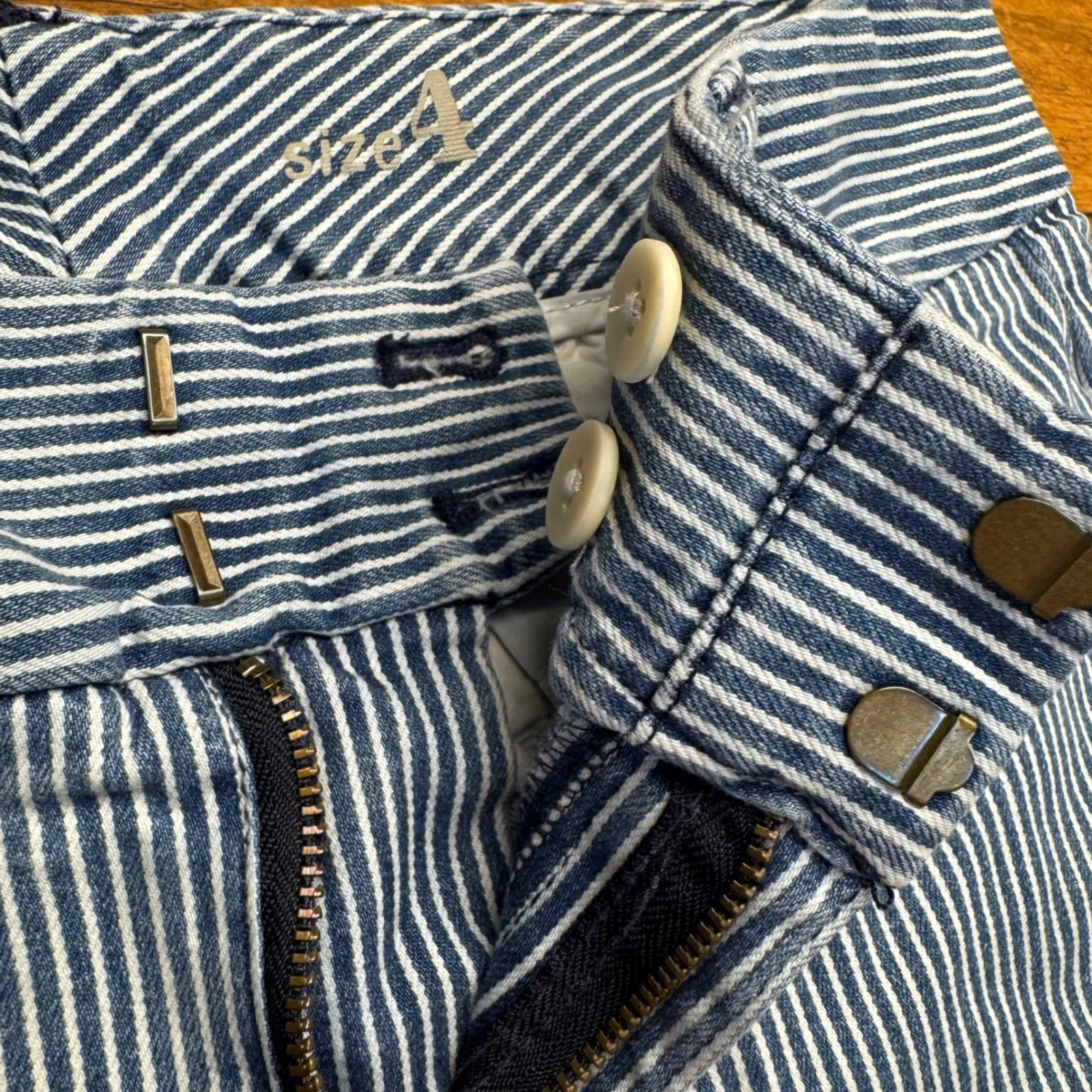 J. Crew Andie Striped Denim Shorts Women's Size 4 Blue White Casual - Image 2