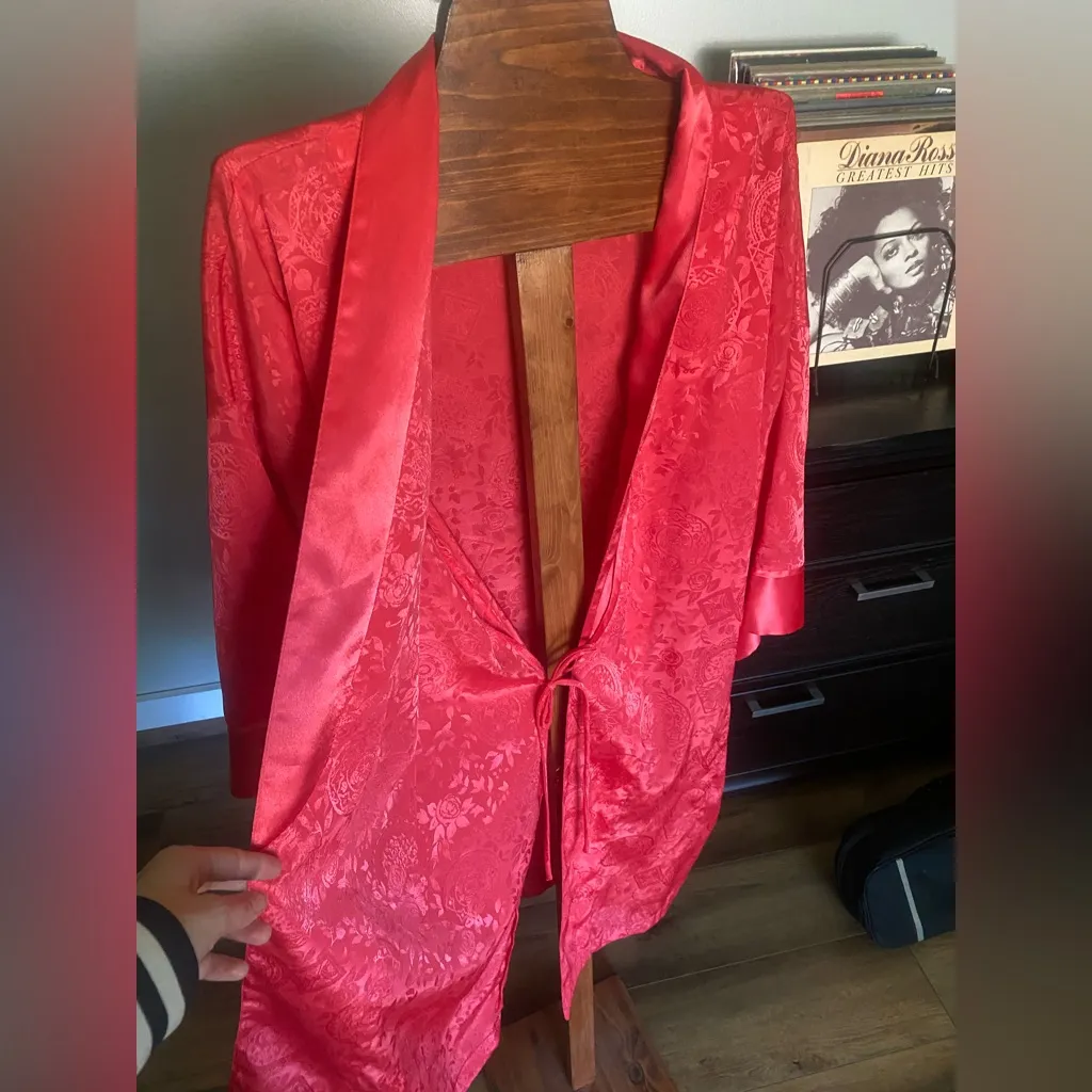 Victoria’s‎ Secret Gold Label Robe - Image 2