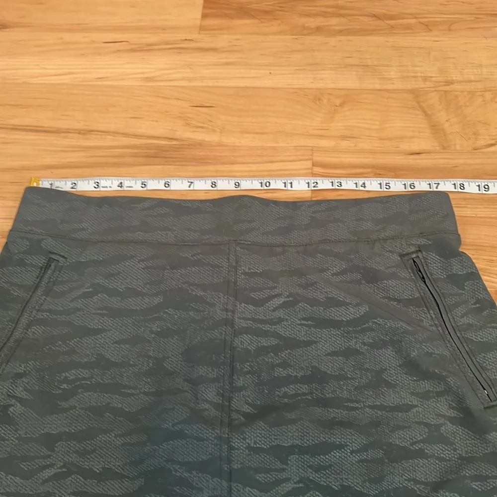 Orvis Green Camo Print Pull-on Travel Skort - Image 8