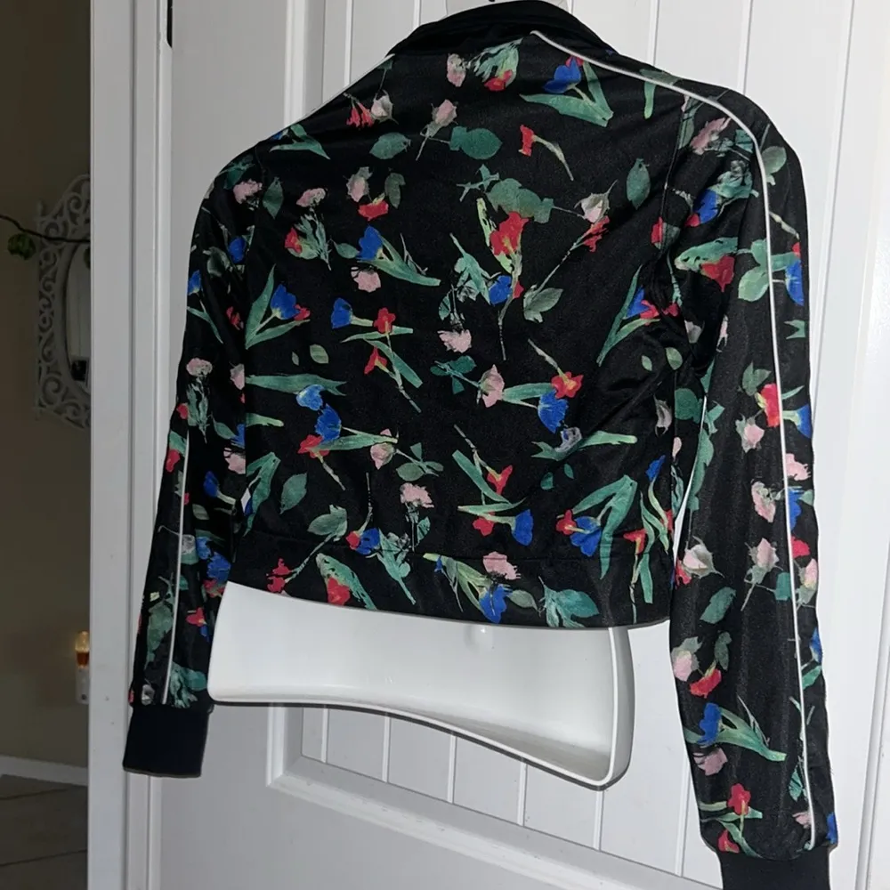 Adidas Originals Bellista All Over Print Floral Crop Track Jacket Sz XS - Image 5