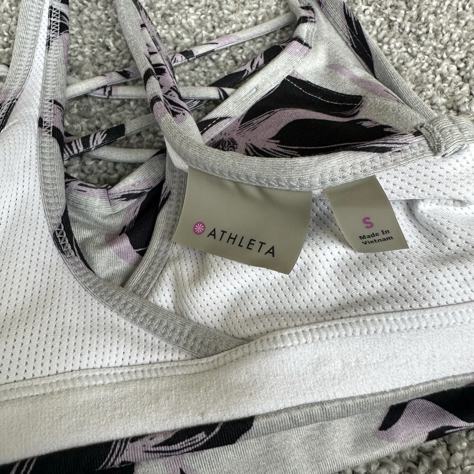 Athleta TROPICAL MIND OVER MAT Bra Grey Black  Sports‎ Athletic size Small - Image 6