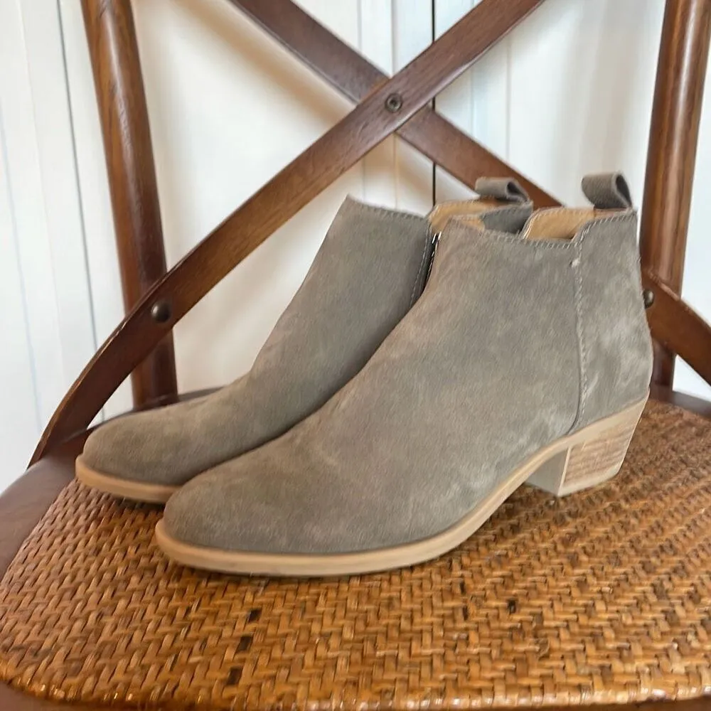 Dolce vita grey suede booties size 6 Gray - Image 2